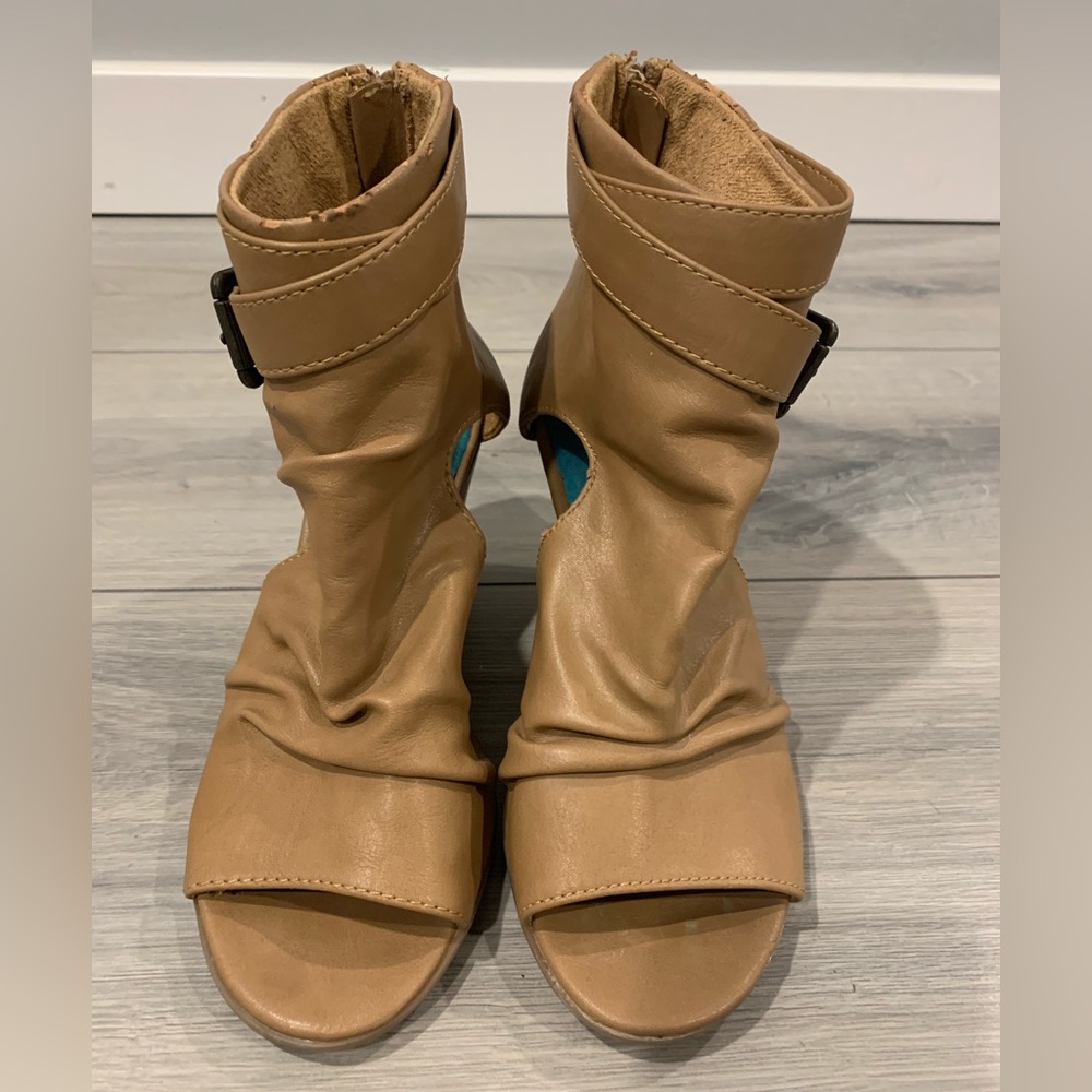 ❤️Blowfish shoes 6